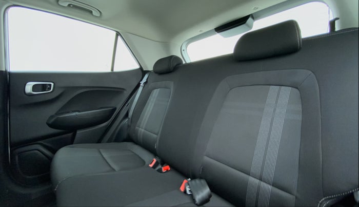 2019 Hyundai VENUE 1.0 TURBO GDI SX+ AT, Petrol, Automatic, 20,157 km, Right Side Rear Door Cabin