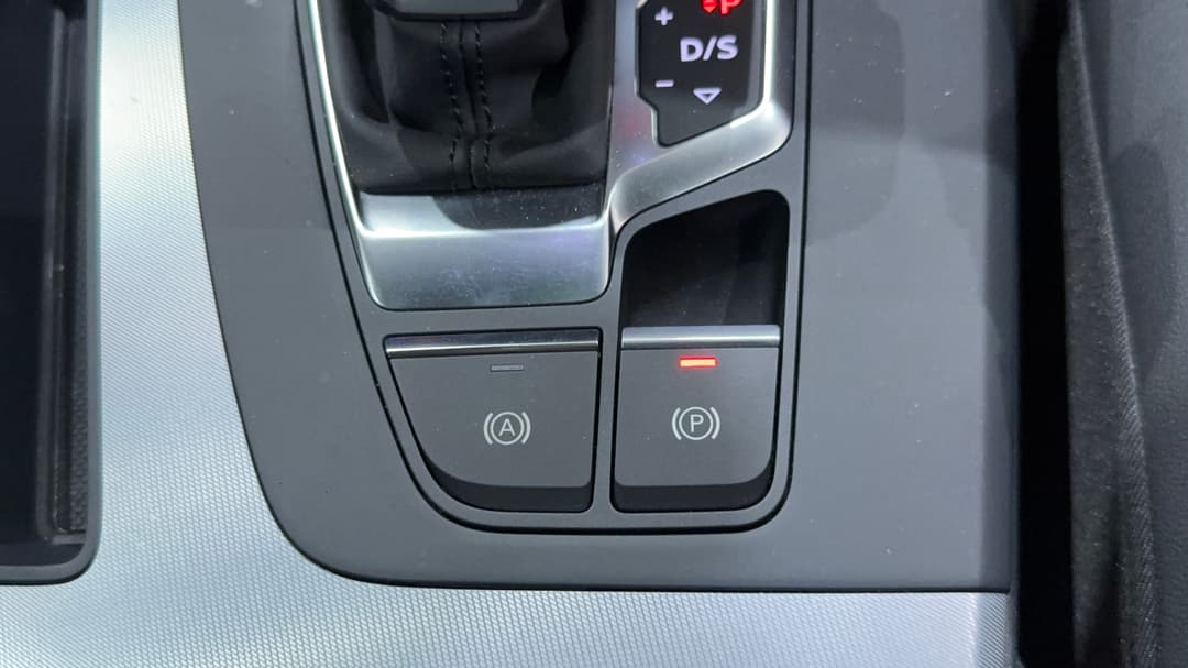2022 Audi Q5 45 Tfsi Quattro Sport Mhev, Automatic, 32651 km, Handbrake
