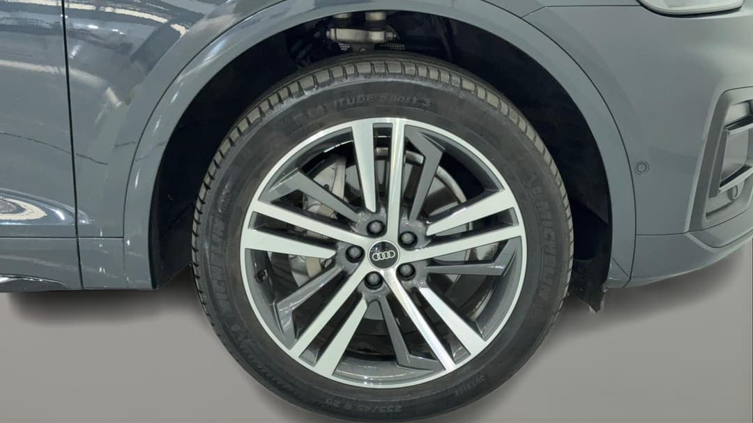 2022 Audi Q5 45 Tfsi Quattro Sport Mhev, Automatic, 32651 km, Right Front Wheel