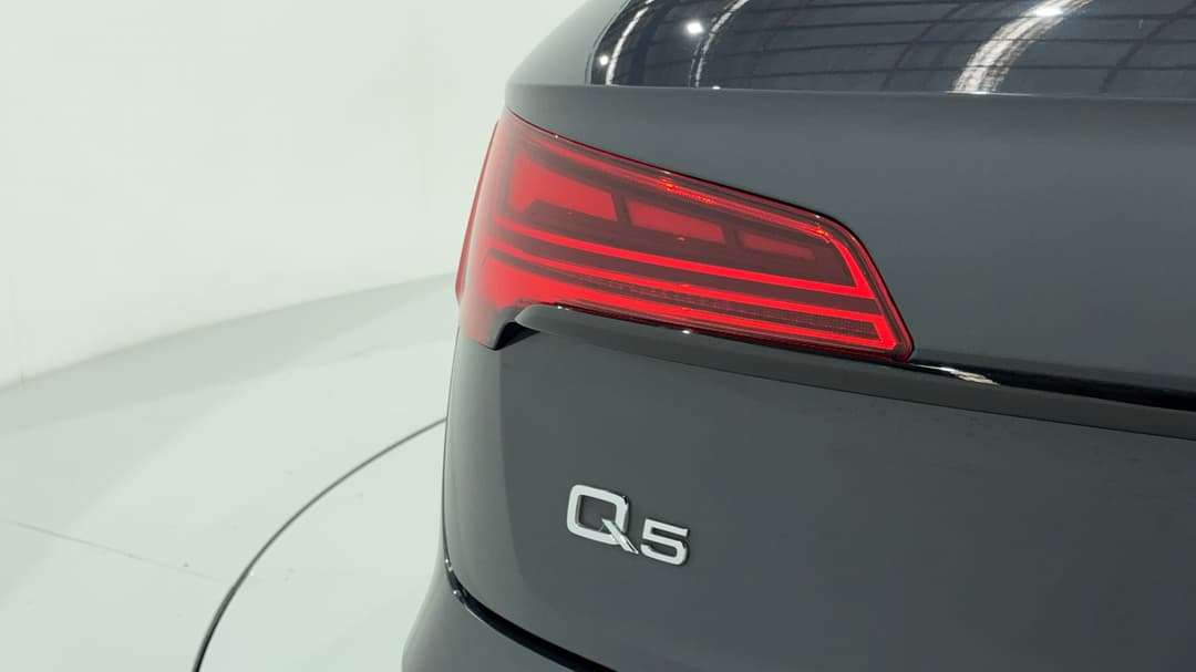 2022 Audi Q5 45 Tfsi Quattro Sport Mhev, Automatic, 32651 km, Badge (Boot Left Side)