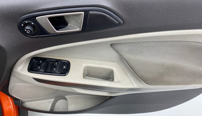 2015 Ford Ecosport 1.5 TITANIUM TI VCT, Petrol, Manual, 34,218 km, Driver Side Door Panels Control