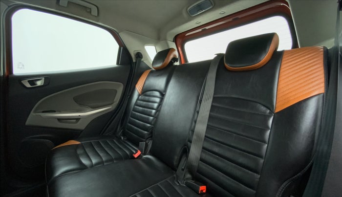 2015 Ford Ecosport 1.5 TITANIUM TI VCT, Petrol, Manual, 34,218 km, Right Side Rear Door Cabin