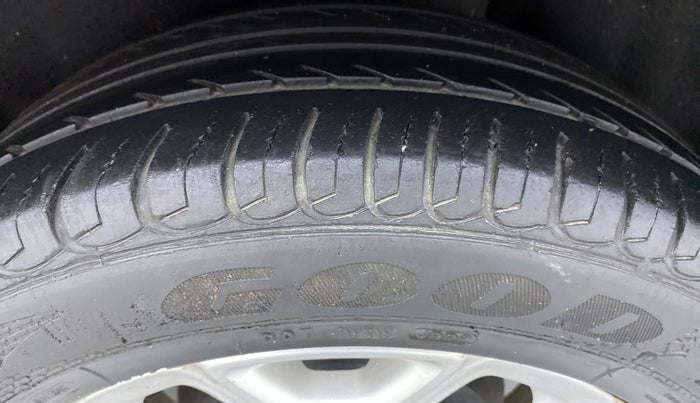 2015 Ford Ecosport 1.5 TITANIUM TI VCT, Petrol, Manual, 34,218 km, Left Rear Tyre Tread