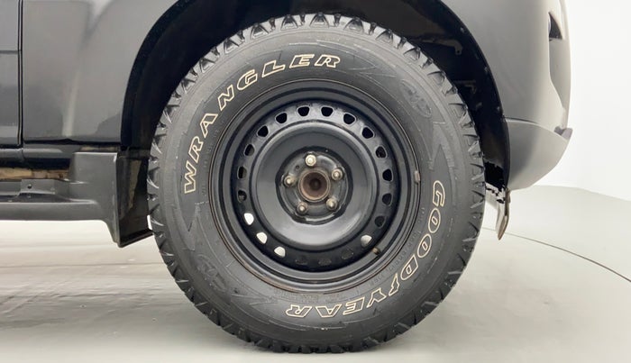 2017 Mahindra Scorpio S6 PLUS, Diesel, Manual, 53,326 km, Right Front Wheel