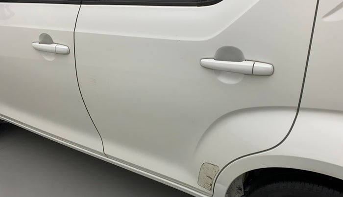 2017 Maruti IGNIS DELTA 1.2, Petrol, Manual, 69,714 km, Rear left door - Slight discoloration