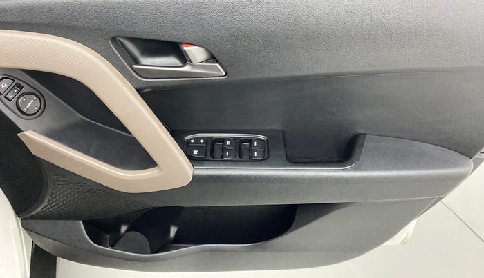 2016 Hyundai Creta 1.6 CRDI SX PLUS AUTO, Diesel, Automatic, 33,800 km, Driver Side Door Panels Control
