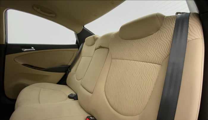 2014 Hyundai Verna FLUIDIC 1.4 VTVT CX, Petrol, Manual, 74,895 km, Right Side Rear Door Cabin
