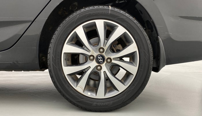 2014 Hyundai Verna FLUIDIC 1.4 VTVT CX, Petrol, Manual, 74,895 km, Left Rear Wheel