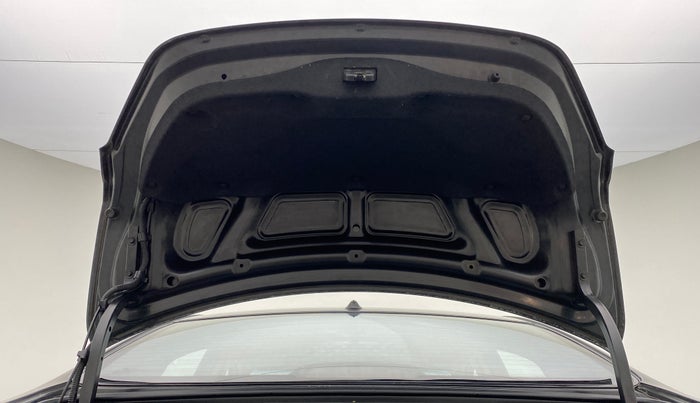 2014 Hyundai Verna FLUIDIC 1.4 VTVT CX, Petrol, Manual, 74,895 km, Boot Door Open