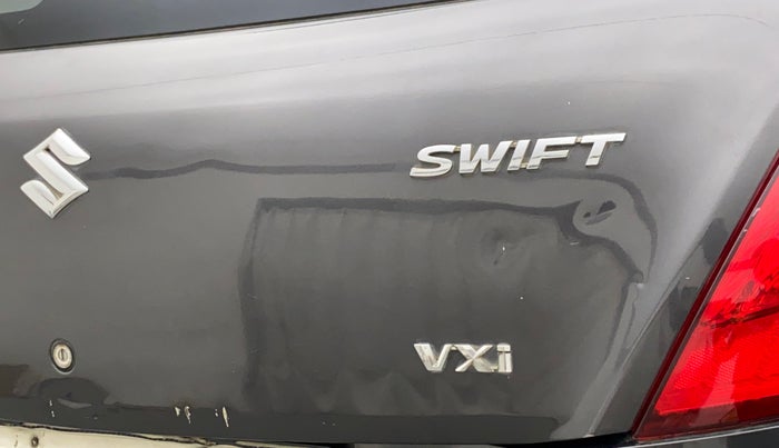 2015 Maruti Swift VXI, Petrol, Manual, 88,278 km, Dicky (Boot door) - Slightly dented