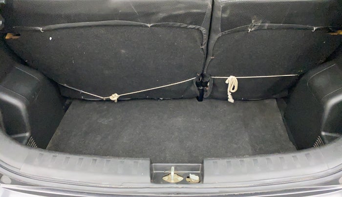 2015 Maruti Swift VXI, Petrol, Manual, 88,278 km, Boot Inside