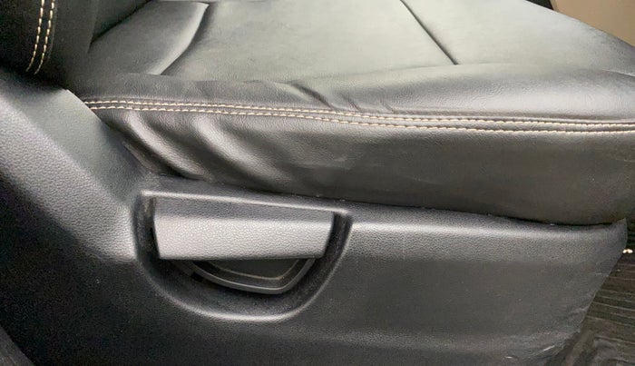2019 Hyundai NEW SANTRO SPORTZ MT, Petrol, Manual, 50,845 km, Driver Side Adjustment Panel