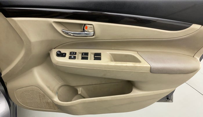 2015 Maruti Ciaz ZXI AT, Petrol, Automatic, 69,937 km, Driver Side Door Panels Control