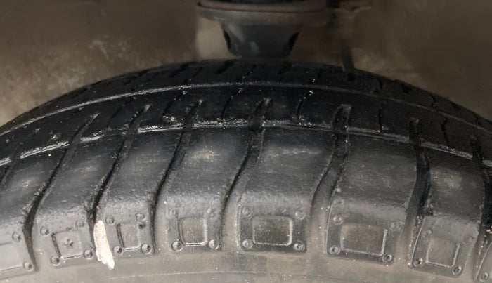 2017 Maruti Alto 800 LXI, Petrol, Manual, 40,977 km, Left Front Tyre Tread