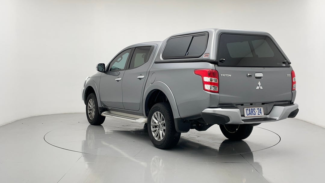 Left Back Diagonal (45- Degree) View