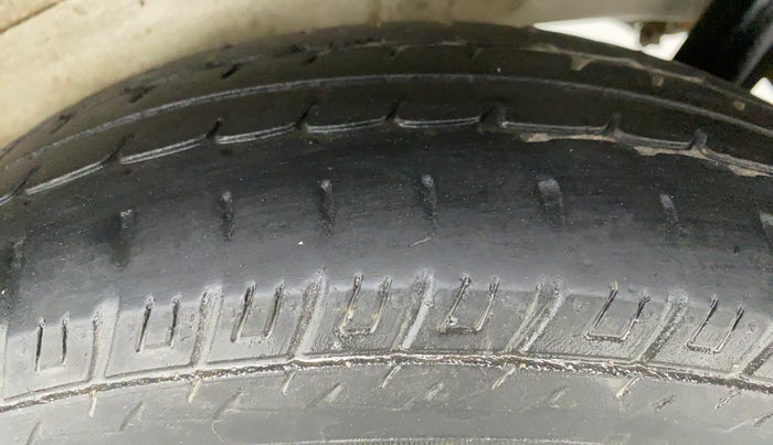 2018 Maruti Wagon R 1.0 LXI CNG, CNG, Manual, 69,185 km, Left Rear Tyre Tread