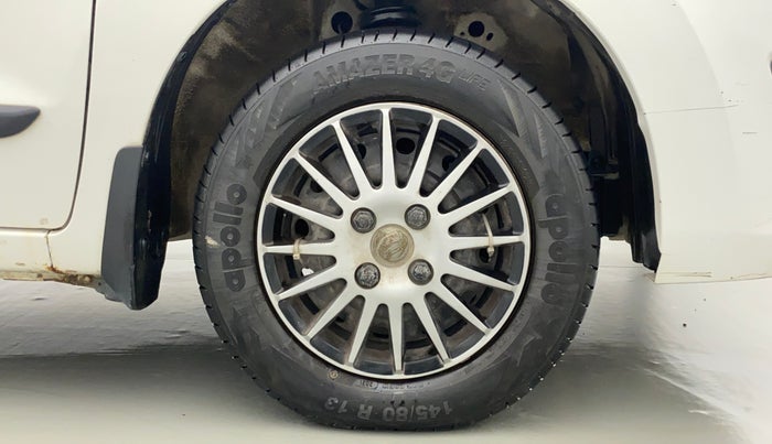 2018 Maruti Wagon R 1.0 LXI CNG, CNG, Manual, 69,185 km, Right Front Wheel