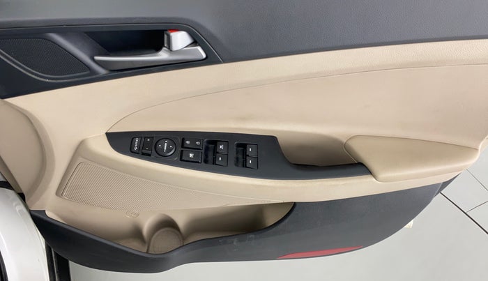 2018 Hyundai Tucson New 2WD MT PETROL, Petrol, Manual, 43,262 km, Driver Side Door Panels Control