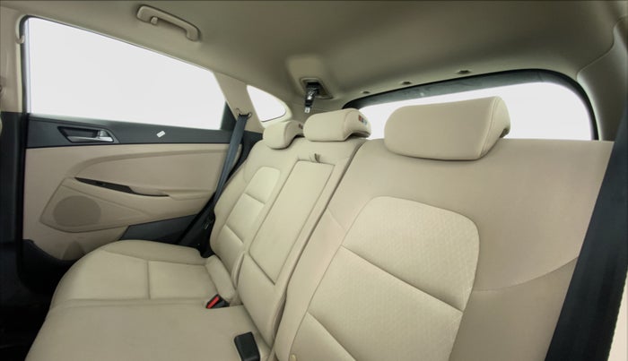 2018 Hyundai Tucson 2WD MT PETROL, Petrol, Manual, 43,368 km, Right Side Rear Door Cabin