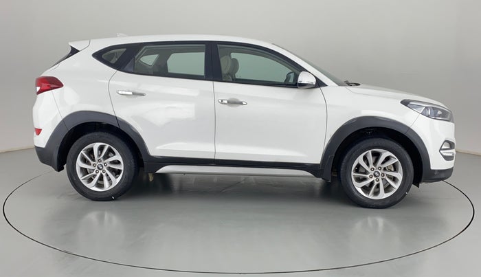 2018 Hyundai Tucson 2WD MT PETROL, Petrol, Manual, 43,368 km, Right Side View