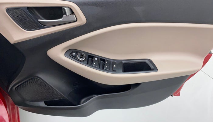 2016 Hyundai Elite i20 SPORTZ 1.2, Petrol, Manual, 43,283 km, Driver Side Door Panels Control