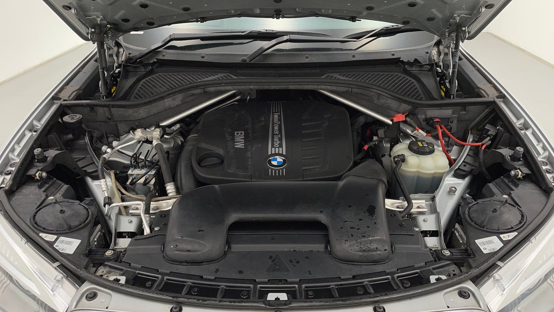 Open Bonnet (Engine)