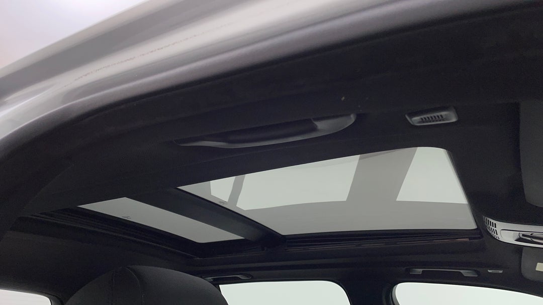 Interior Sunroof/Moonroof