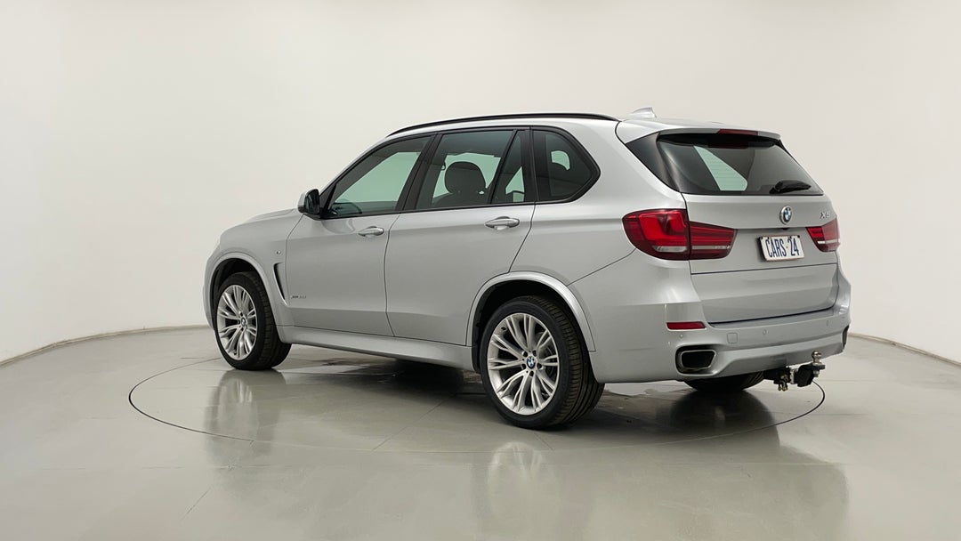 Left Back Diagonal (45- Degree) View