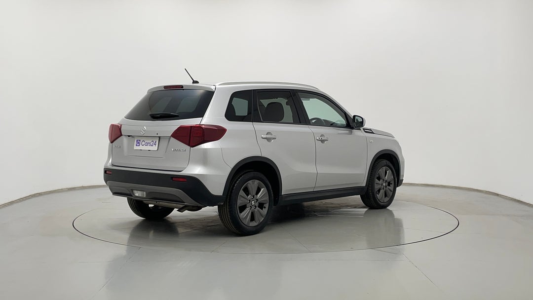 Right Back Diagonal (45- Degree) View