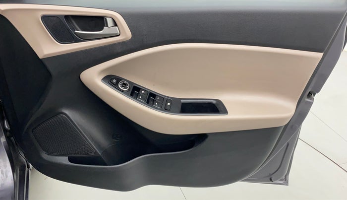 2016 Hyundai Elite i20 ASTA 1.2 (O), Petrol, Manual, 76,810 km, Driver Side Door Panels Control