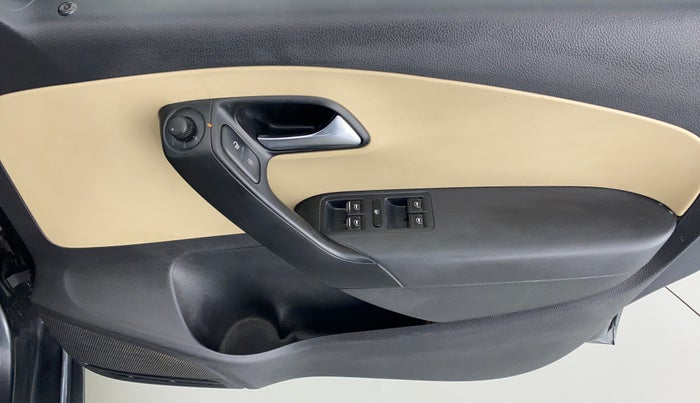 2016 Volkswagen Ameo COMFORTLINE 1.2, Petrol, Manual, 61,124 km, Driver Side Door Panels Control