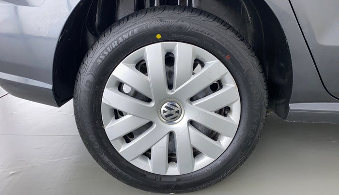 2016 Volkswagen Ameo COMFORTLINE 1.2, Petrol, Manual, 61,124 km, Right Rear Wheel