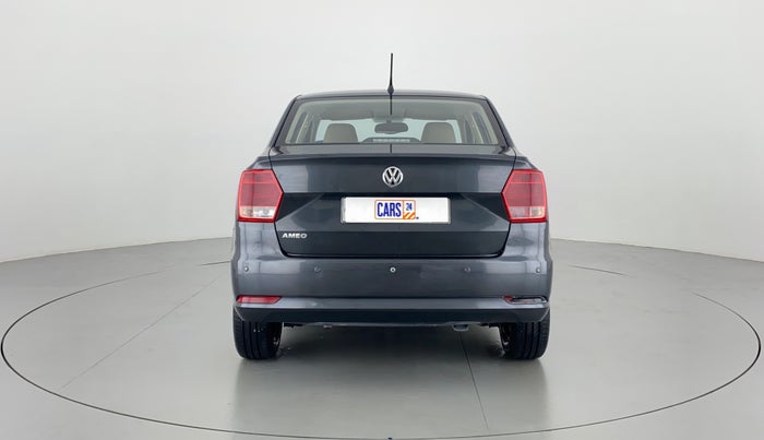 2016 Volkswagen Ameo COMFORTLINE 1.2, Petrol, Manual, 61,124 km, Back/Rear