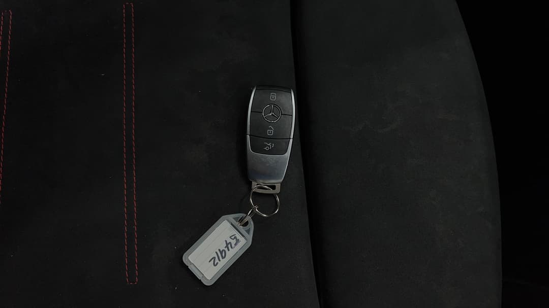 2021 Mercedes-benz GLA 200, Automatic, 77243 km, Key Close-up