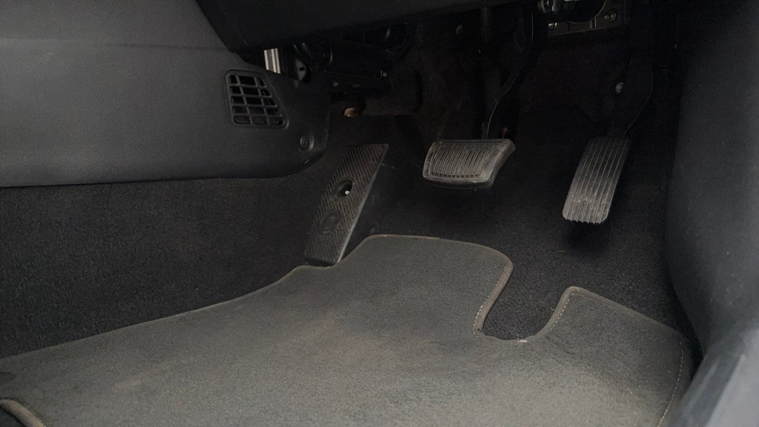 2023 Hyundai Venue Venue, Automatic, 53548 km, Pedals and Footmat