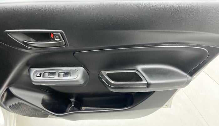 2020 Maruti Swift LXI D, Petrol, Manual, 18,235 km, Driver Side Door Panels Control