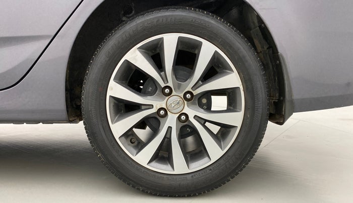 2016 Hyundai Verna FLUIDIC 1.6 SX VTVT, Petrol, Manual, 33,331 km, Left Rear Wheel