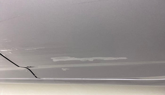2016 Hyundai Verna FLUIDIC 1.6 SX VTVT, Petrol, Manual, 33,331 km, Rear left door - Minor scratches