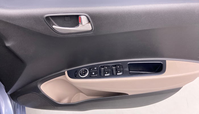 2015 Hyundai Xcent S 1.2 OPT, Petrol, Manual, 1,61,643 km, Driver Side Door Panels Control