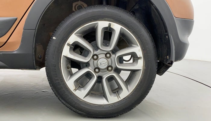 2017 Hyundai i20 Active 1.2 S, Petrol, Manual, 29,155 km, Left Rear Wheel