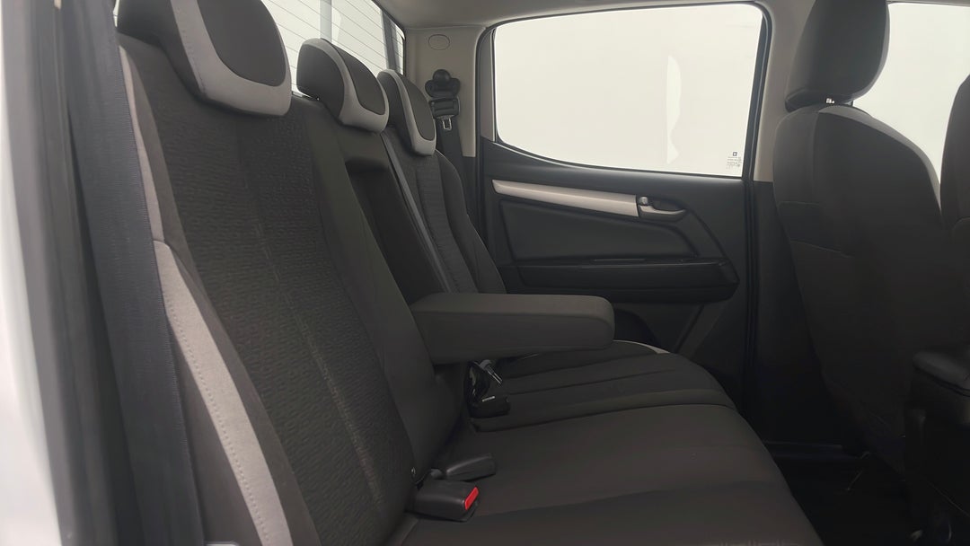 2016 Holden Colorado Ls (4x4), Automatic, 46107 km, Right Side Rear Door Cabin View