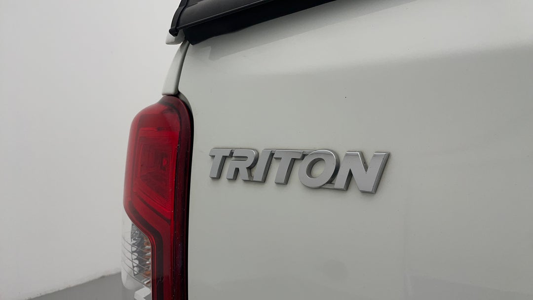 Badge (Boot Left Side)