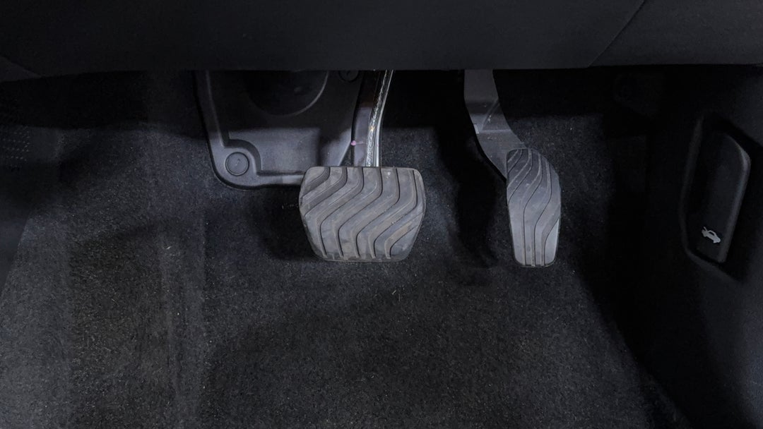 Pedals and Footmat