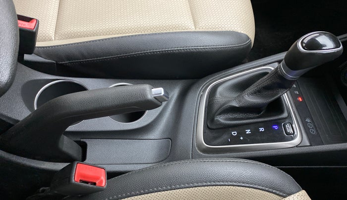 2019 Hyundai Verna 1.6 SX VTVT AT (O), Petrol, Automatic, 45,066 km, Gear Lever