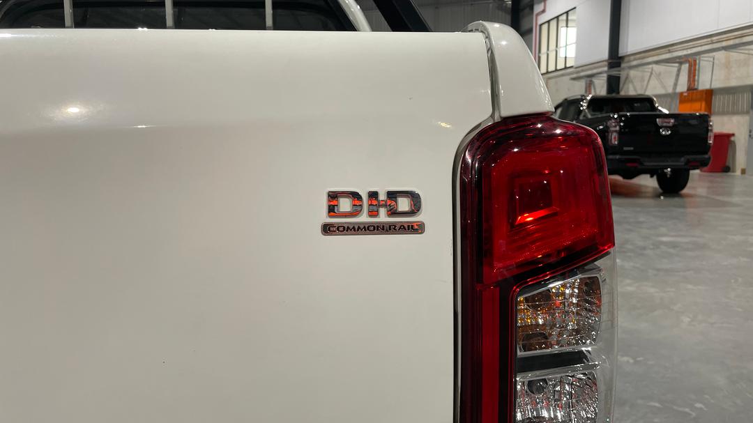 2019 Mitsubishi Triton Glx (4x4), Manual, 128071 km, Badge (Boot Right Side)