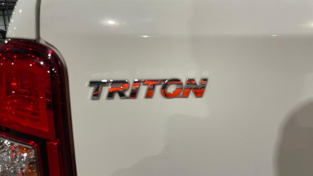 2019 Mitsubishi Triton Glx (4x4), Manual, 128071 km, Badge (Boot Left Side)