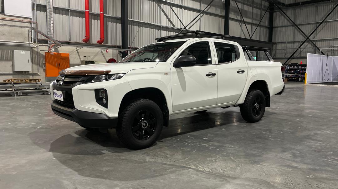 2019 Mitsubishi Triton Glx (4x4), Manual, 128071 km, Left Front Diagonal (45- Degree) View