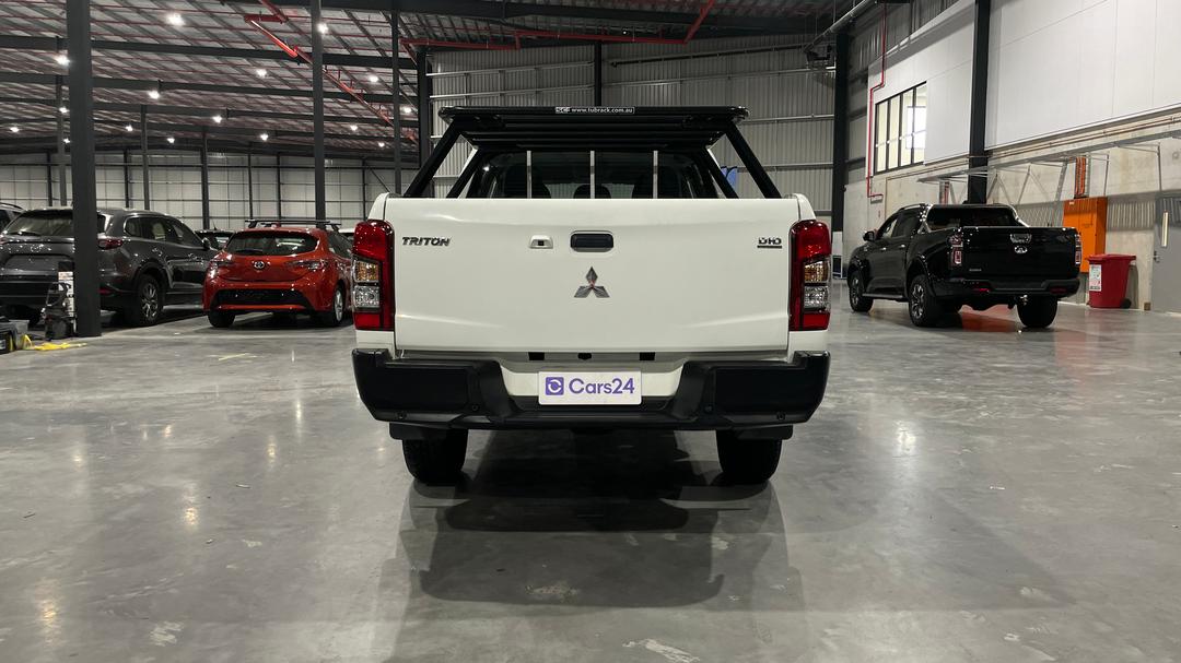2019 Mitsubishi Triton Glx (4x4), Manual, 128071 km, Back/Rear View