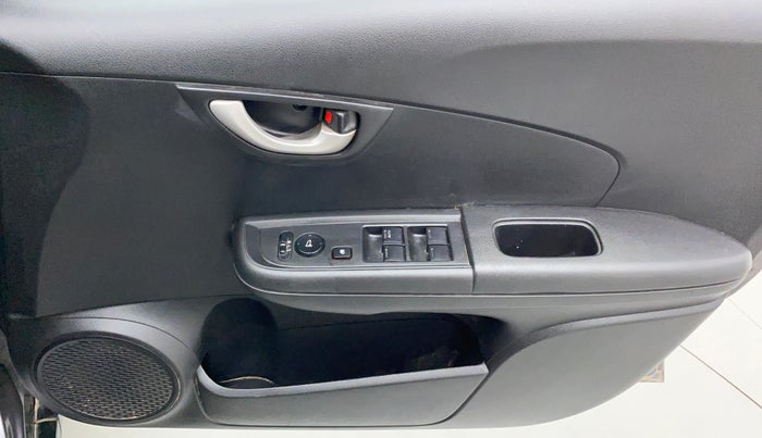 2018 Honda BR-V 1.5 i- DTEC S, Diesel, Manual, 38,727 km, Driver Side Door Panels Control