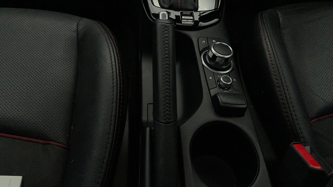 2017 Mazda CX-3 Akari (FWD), Automatic, 40186 km, Handbrake